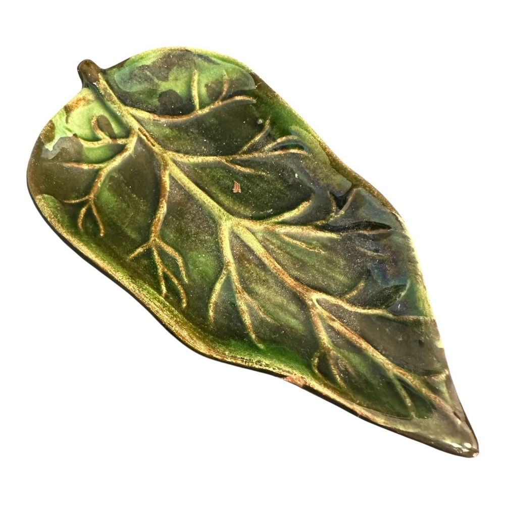 L'Occitane Ceramic Leaf Dish Green‎ Ceramic Trinket Jewelry Dish 5"